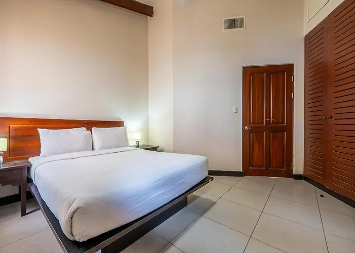 W/ Plunge Pool & Shuttle! Playa Hermosa (Guanacaste)